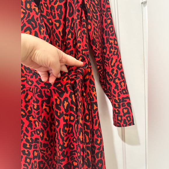 Banana Republic leopard print wrap dress - Picture 12 of 13